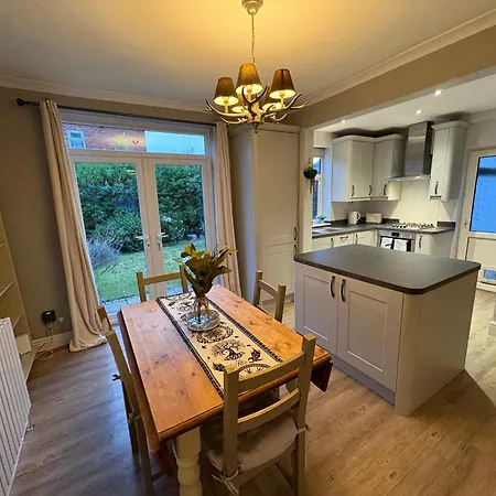 The Nordic Nook - 3 Bedroom House Double Sofabed Vakantiehuis