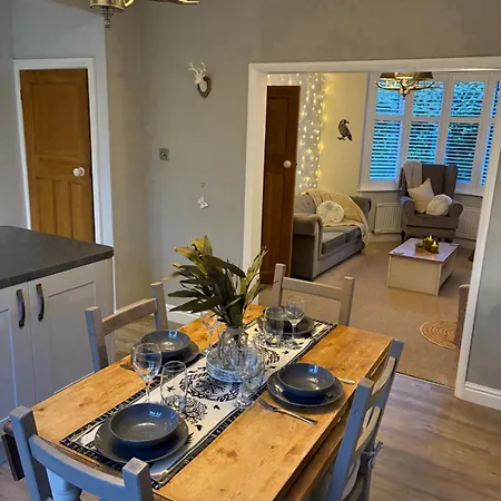 Tatil Evi The Nordic Nook - 3 Bedroom House Double Sofabed