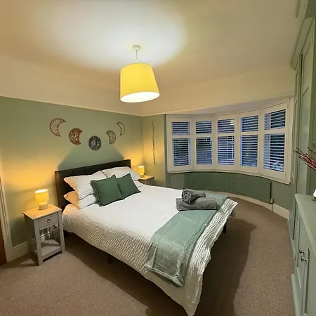 The Nordic Nook - 3 Bedroom House Double Sofabed York